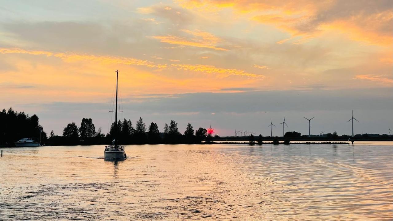 Woonboot 4 Harderwijk Hotel Екстериор снимка